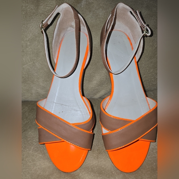 Boden Orange & Brown Ankle Strap Flat Leather Sandals Size (39) 8M US - Picture 14 of 14
